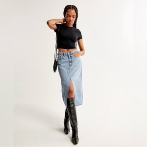 Abercrombie & Fitch Women's Denim Midi Skirt High Rise Light Wash Size 28/6P